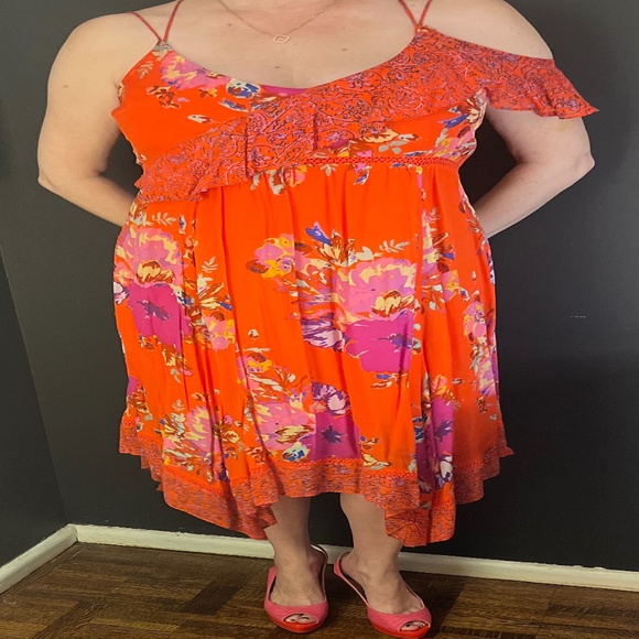 Anthropologie size 12 red floral - Picture 5 of 7